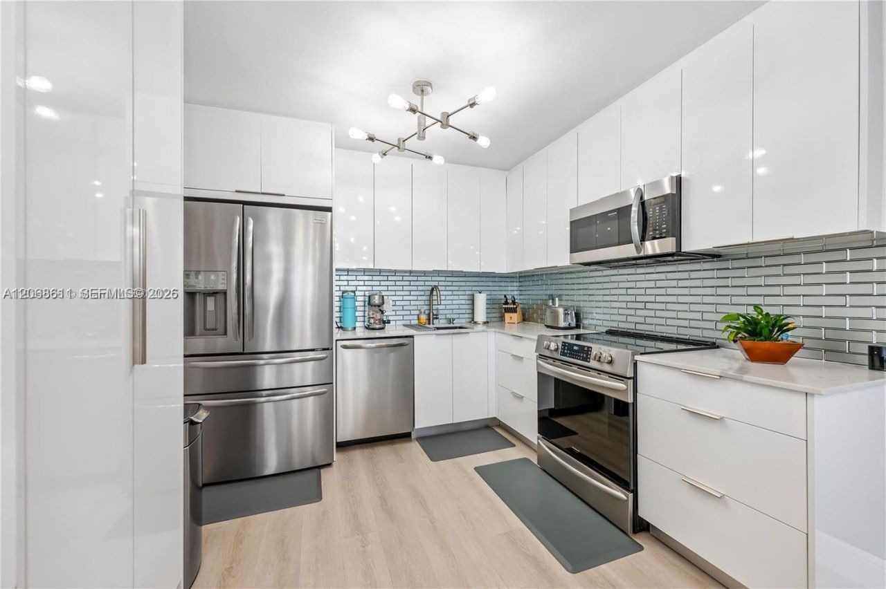 2201 S Ocean Dr, Unit 2202, Hollywood, FL 33019 Photo