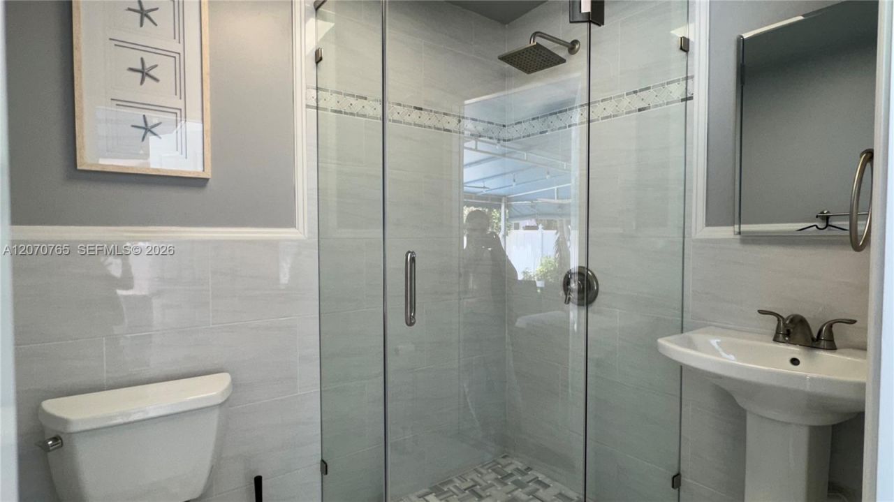 1611 71st St, Miami Beach, FL 33141 Photo