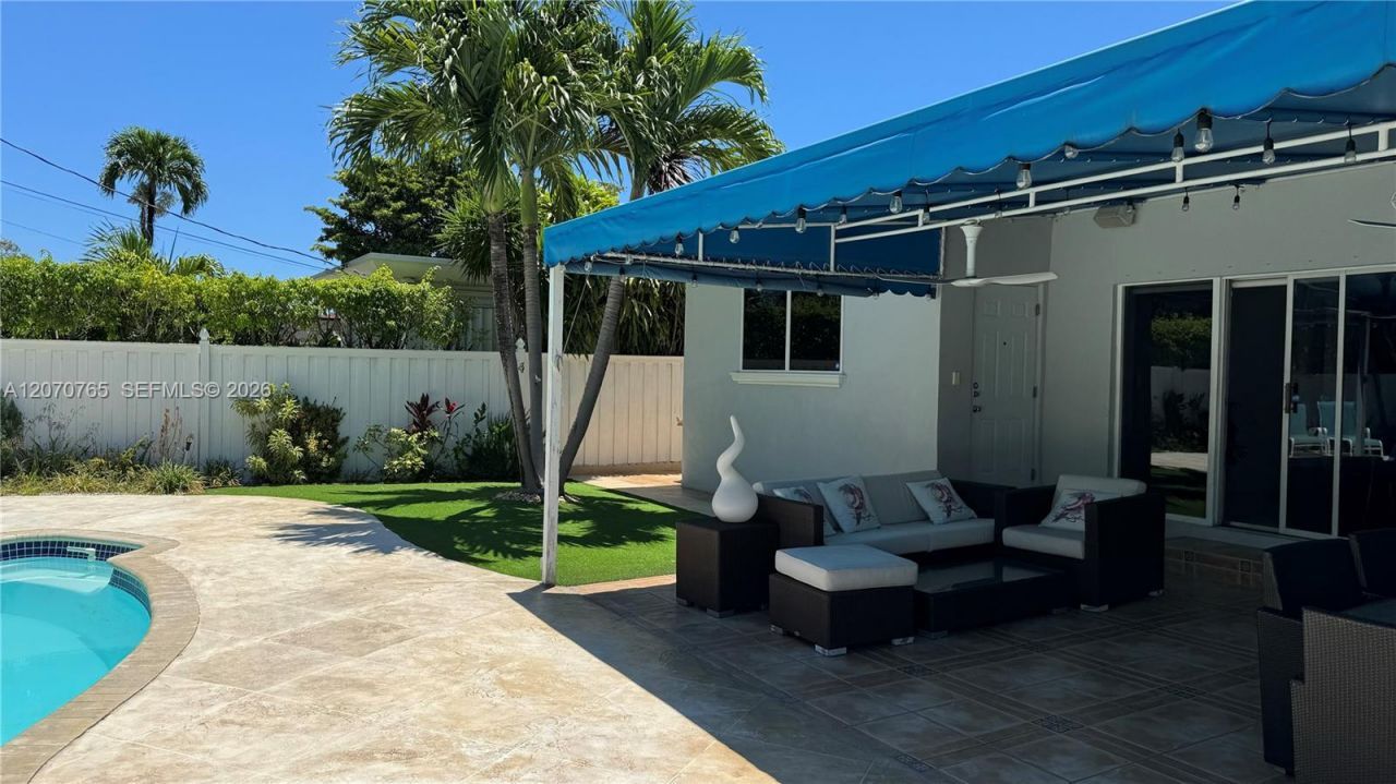 1611 71st St, Miami Beach, FL 33141 Photo