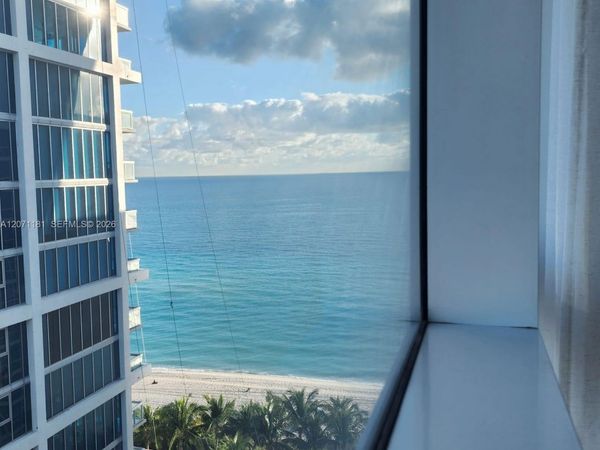 6801 Collins Ave , Unit LPH05, Miami Beach, FL 33141