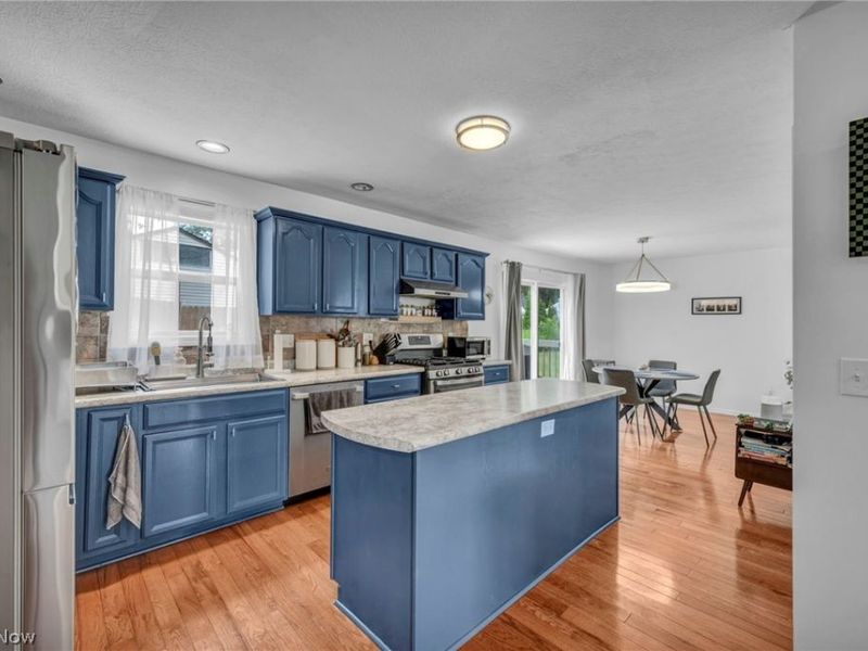 1062 McShane Drive, Cuyahoga Falls, OH 44221 Photo 14