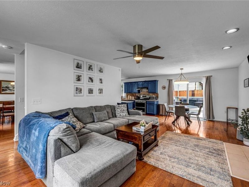 1062 McShane Drive, Cuyahoga Falls, OH 44221 Photo 6