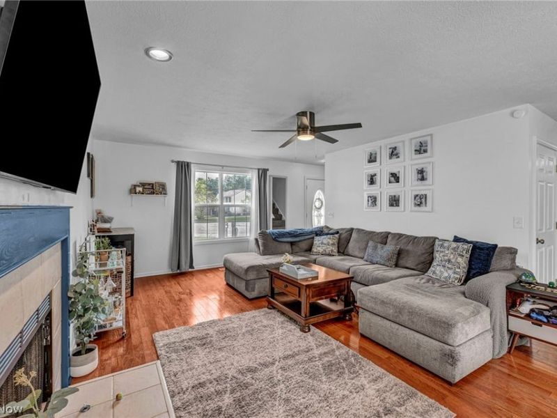 1062 McShane Drive, Cuyahoga Falls, OH 44221 Photo 8