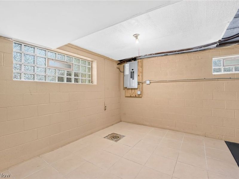 21030-21040 Detroit Road, Rocky River, OH 44116 Photo 18