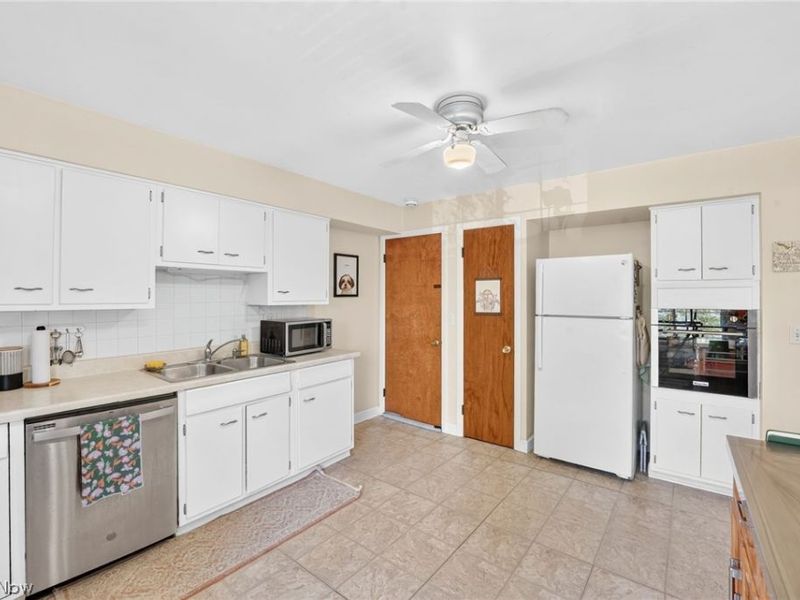 21030-21040 Detroit Road, Rocky River, OH 44116 Photo 28