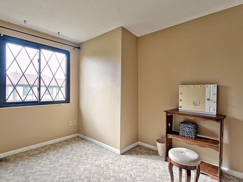 464 Vancover Court, Union Township, OH 45244 Photo 12