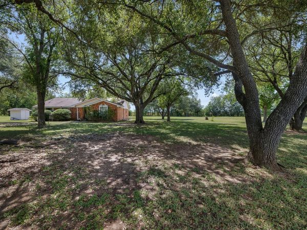 3788 Highway 21, Dime Box, TX 77853