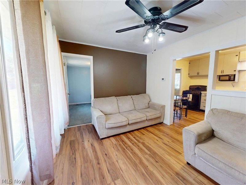 435 2nd Street SE, Brewster, OH 44613 Photo 6