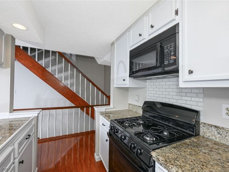 1033 Sunhaven Drive, Medina, OH 44256 Photo 10