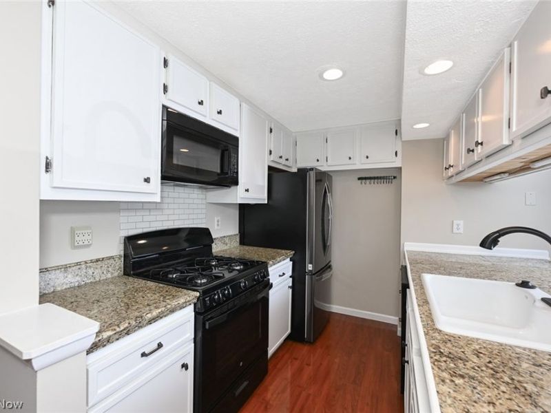 1033 Sunhaven Drive, Medina, OH 44256 Photo 9