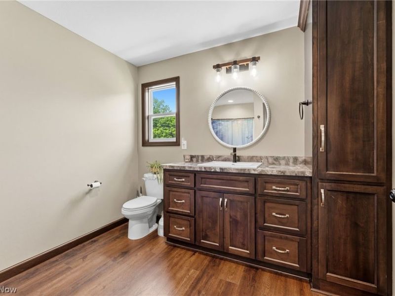 427 W Oak Street, Orrville, OH 44667 Photo 13