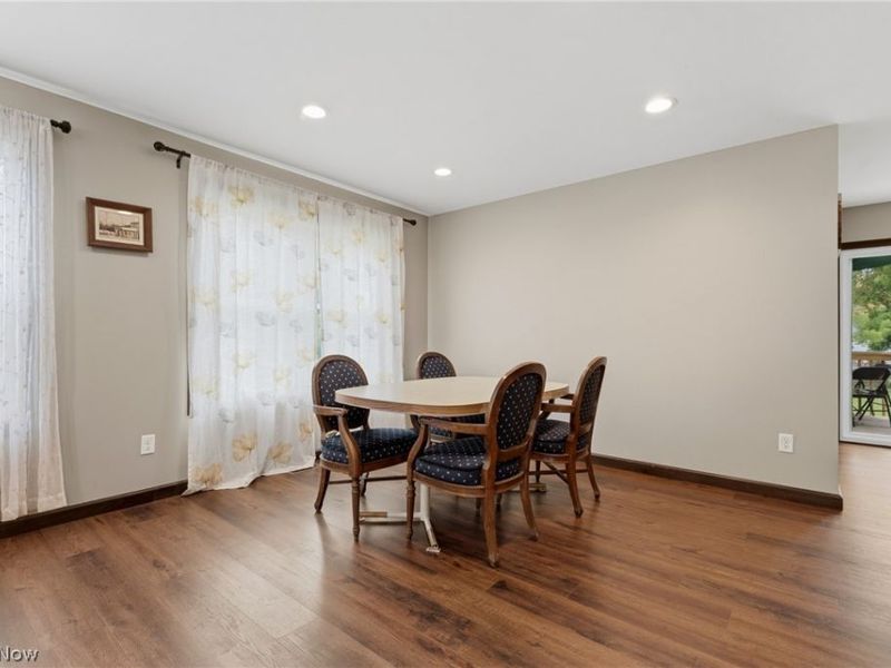 427 W Oak Street, Orrville, OH 44667 Photo 7
