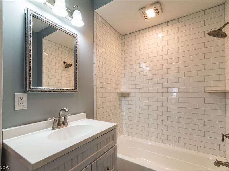 2970 Edgehill Road, Cleveland Heights, OH 44118 Photo 32