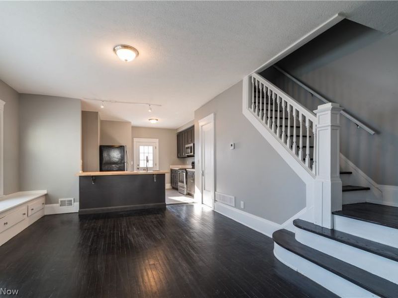 2970 Edgehill Road, Cleveland Heights, OH 44118 Photo 4