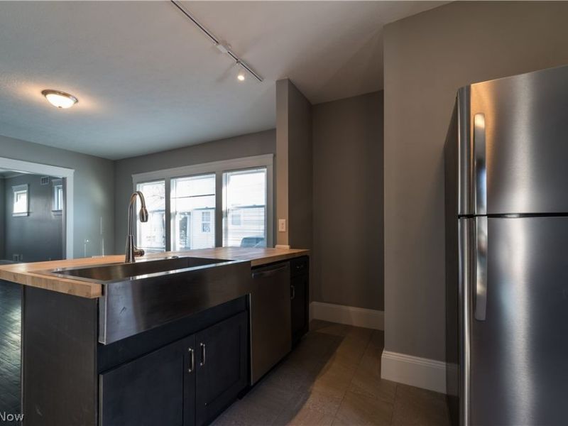 2970 Edgehill Road, Cleveland Heights, OH 44118 Photo 8
