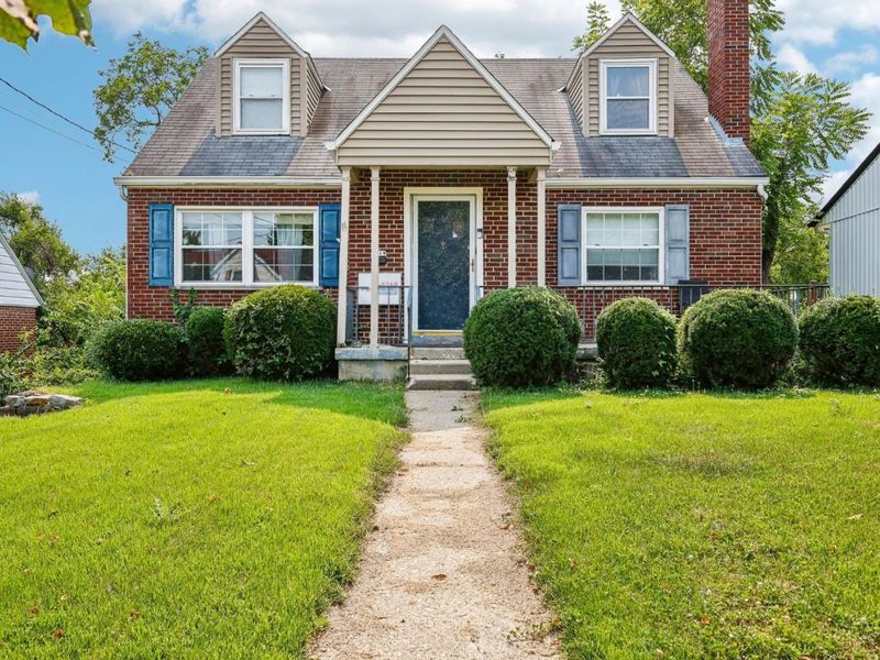 3419 Ferncroft Drive, Cincinnati, OH 45211 Photo 1