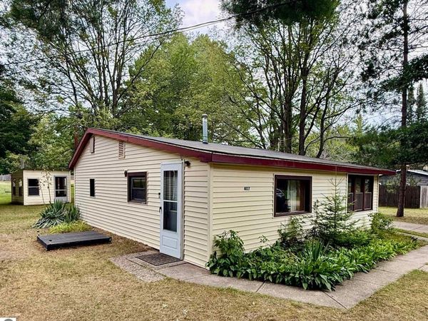 407 Hunter Drive, Lake, MI 48632