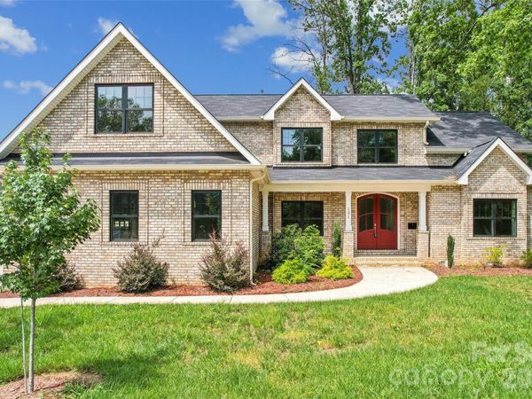 101 Mcalway Road , Charlotte, NC 28211