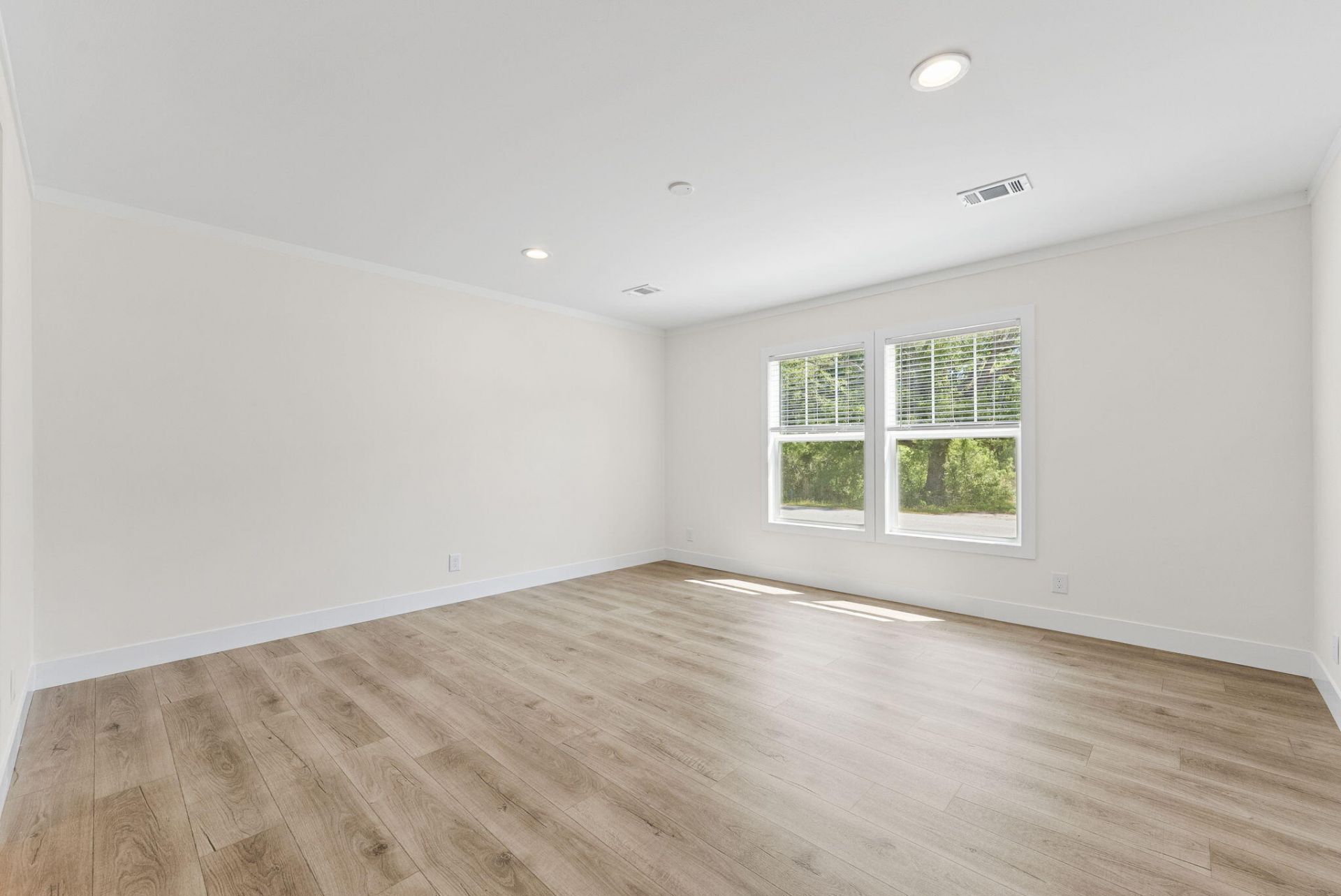 6105 Fox Drive Photo 13