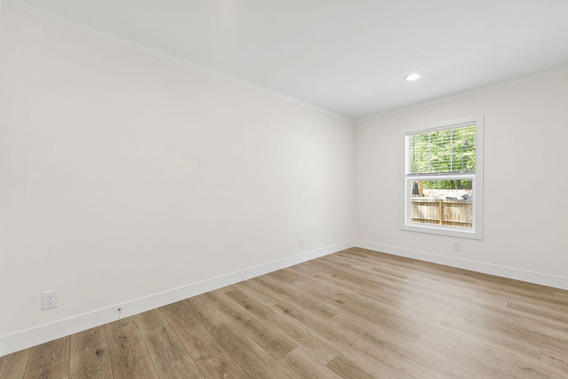 6105 Fox Drive Photo 17