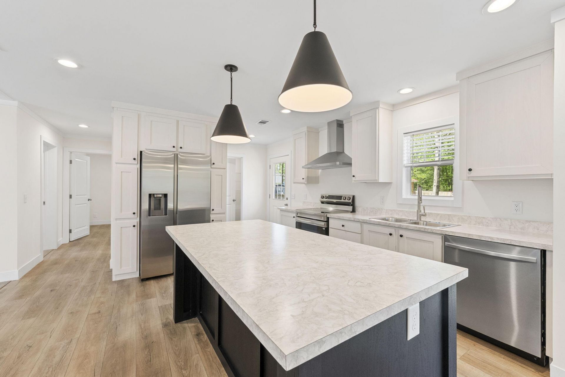 6105 Fox Drive Photo 6