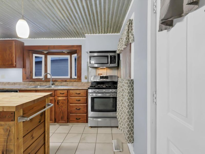 117 N Main Street , Pleasantville, OH 43148 Photo 12