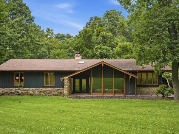 W3552 Wildwood DRIVE, Lake Geneva, WI 53147