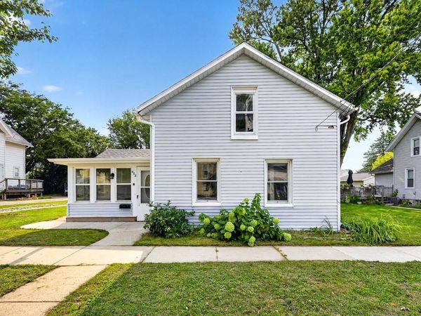 408 N Warren Street, Watertown, WI 53098