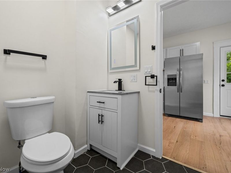 14148 Berwyn Avenue, Cleveland, OH 44111 Photo 18