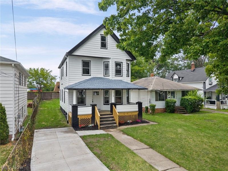 14148 Berwyn Avenue, Cleveland, OH 44111 Photo 2