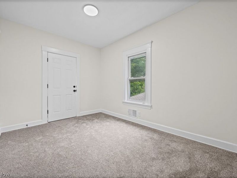 14148 Berwyn Avenue, Cleveland, OH 44111 Photo 20