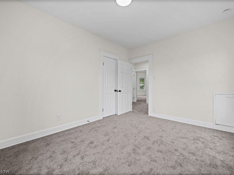 14148 Berwyn Avenue, Cleveland, OH 44111 Photo 23