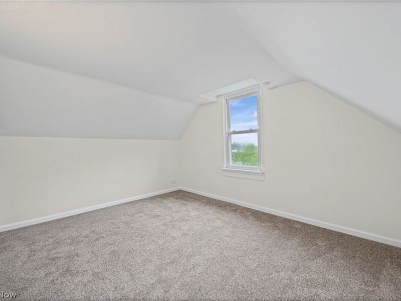 14148 Berwyn Avenue, Cleveland, OH 44111 Photo 33