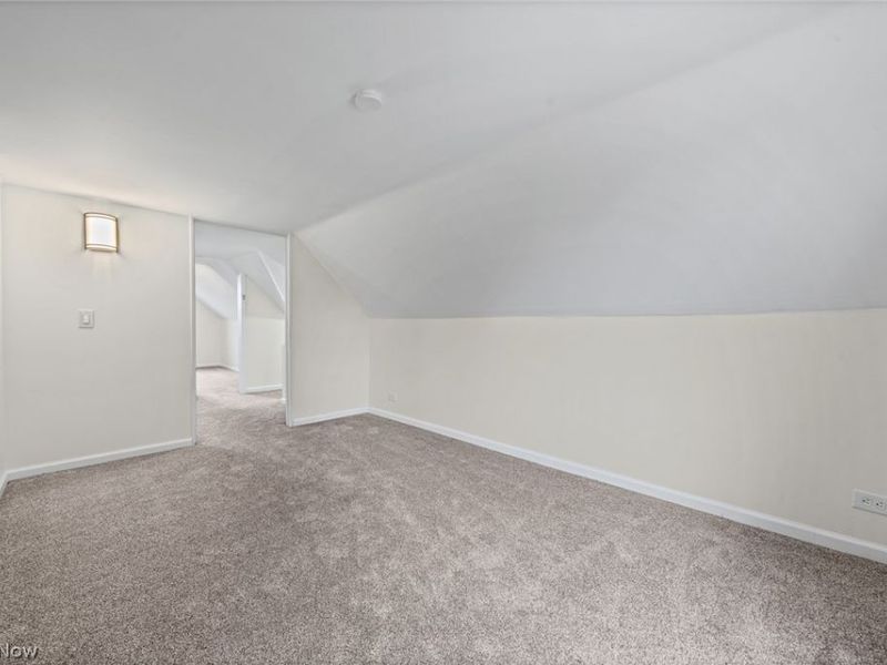 14148 Berwyn Avenue, Cleveland, OH 44111 Photo 34
