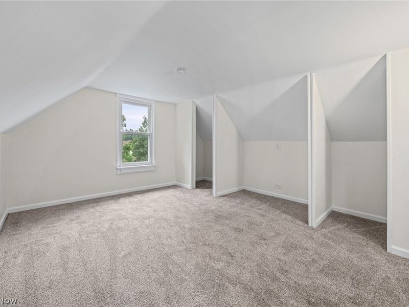14148 Berwyn Avenue, Cleveland, OH 44111 Photo 35