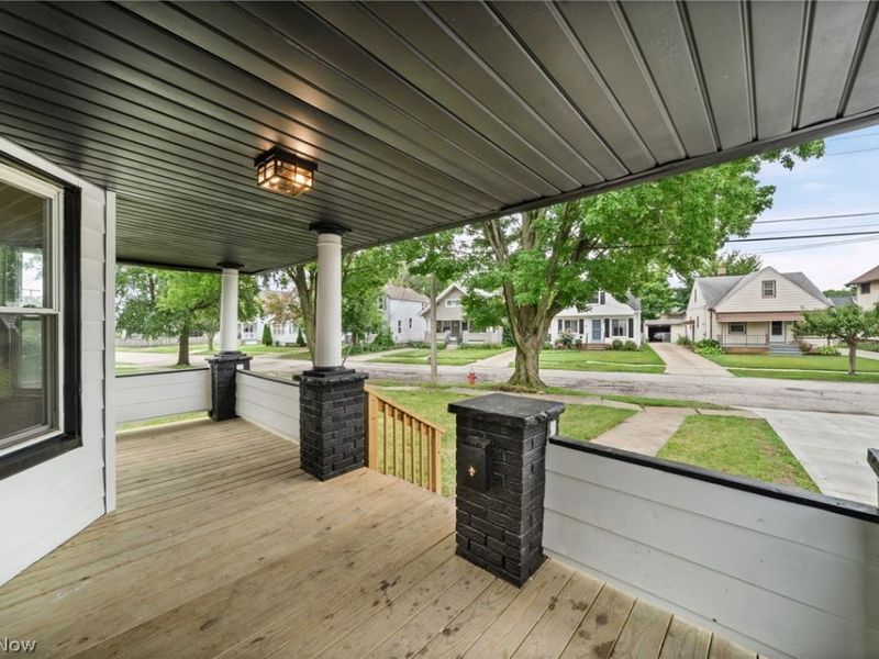 14148 Berwyn Avenue, Cleveland, OH 44111 Photo 4