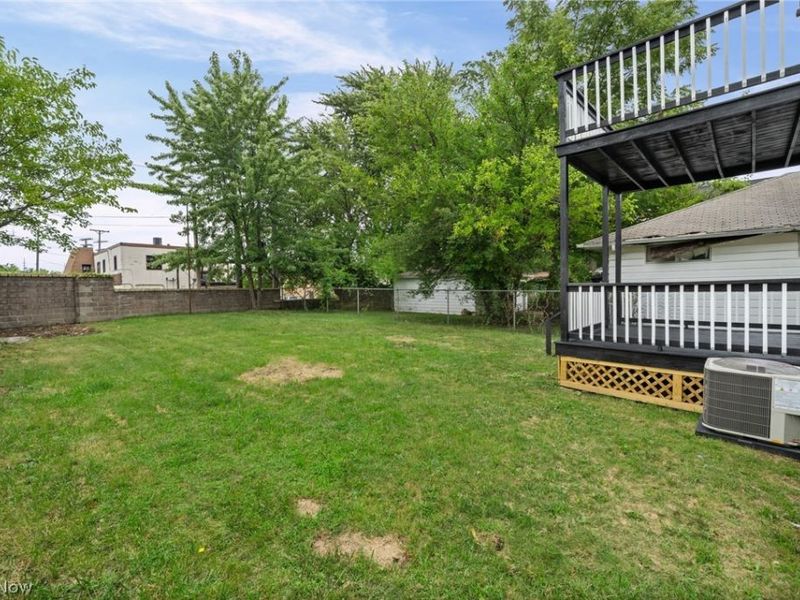 14148 Berwyn Avenue, Cleveland, OH 44111 Photo 45