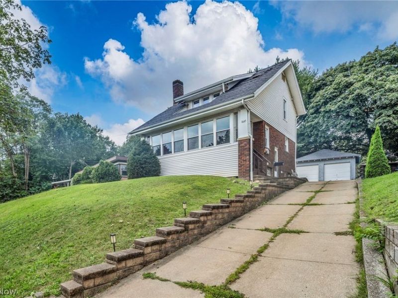1645 Goodyear Boulevard, Akron, OH 44305 Photo 2