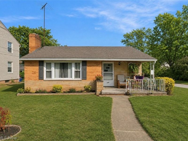 560 E Milton Street, Alliance, OH 44601 Photo 2