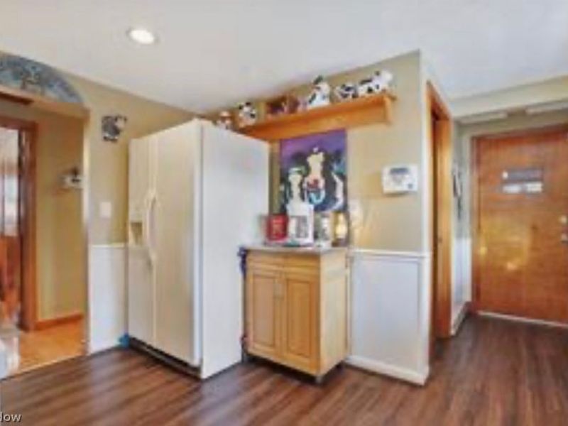560 E Milton Street, Alliance, OH 44601 Photo 6