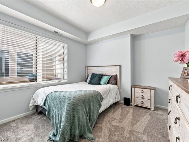 7427 Battery Park Boulevard, Cleveland, OH 44102 Photo 22