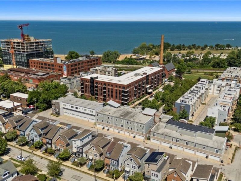 7427 Battery Park Boulevard, Cleveland, OH 44102 Photo 27