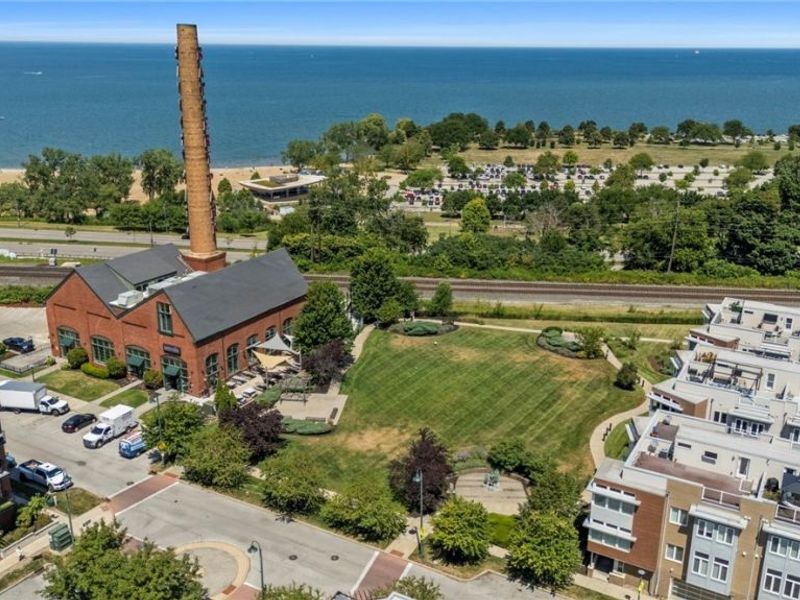 7427 Battery Park Boulevard, Cleveland, OH 44102 Photo 28
