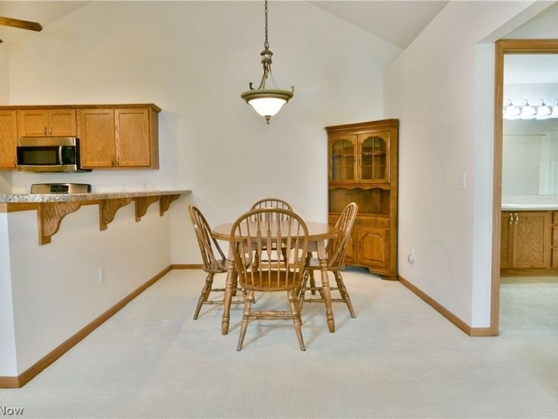 1204 River Glen Drive NE, Warren, OH 44484 Photo 13