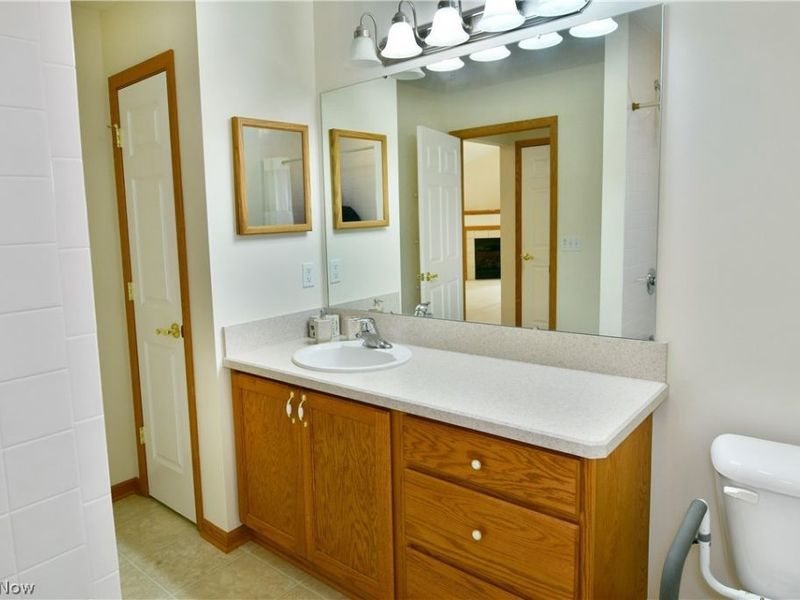 1204 River Glen Drive NE, Warren, OH 44484 Photo 36