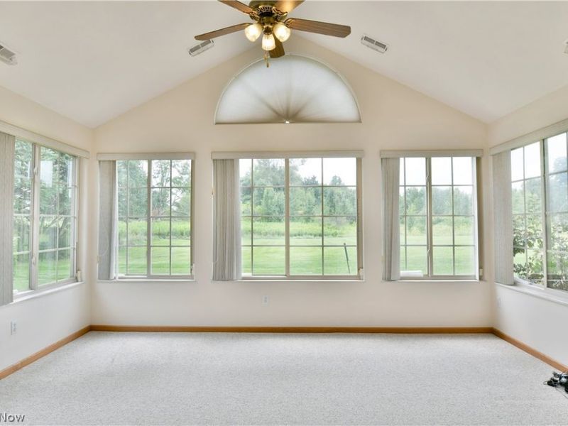 1204 River Glen Drive NE, Warren, OH 44484 Photo 7