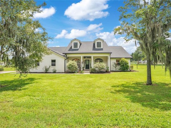 2818 MAYDAY DRIVE , PLANT CITY, FL 33565