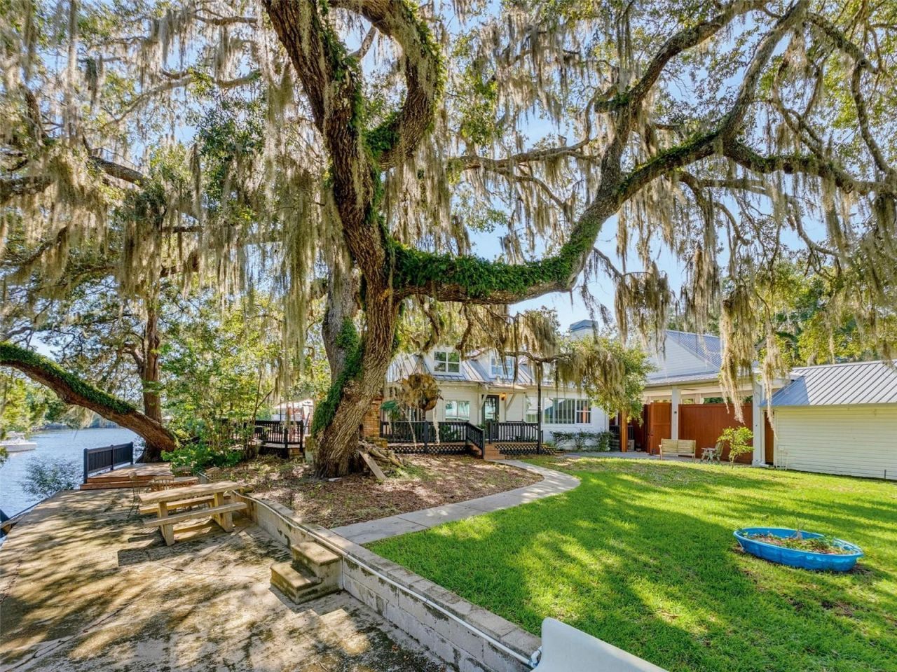 5415 Riverside Drive , Yankeetown, FL 34498 Photo