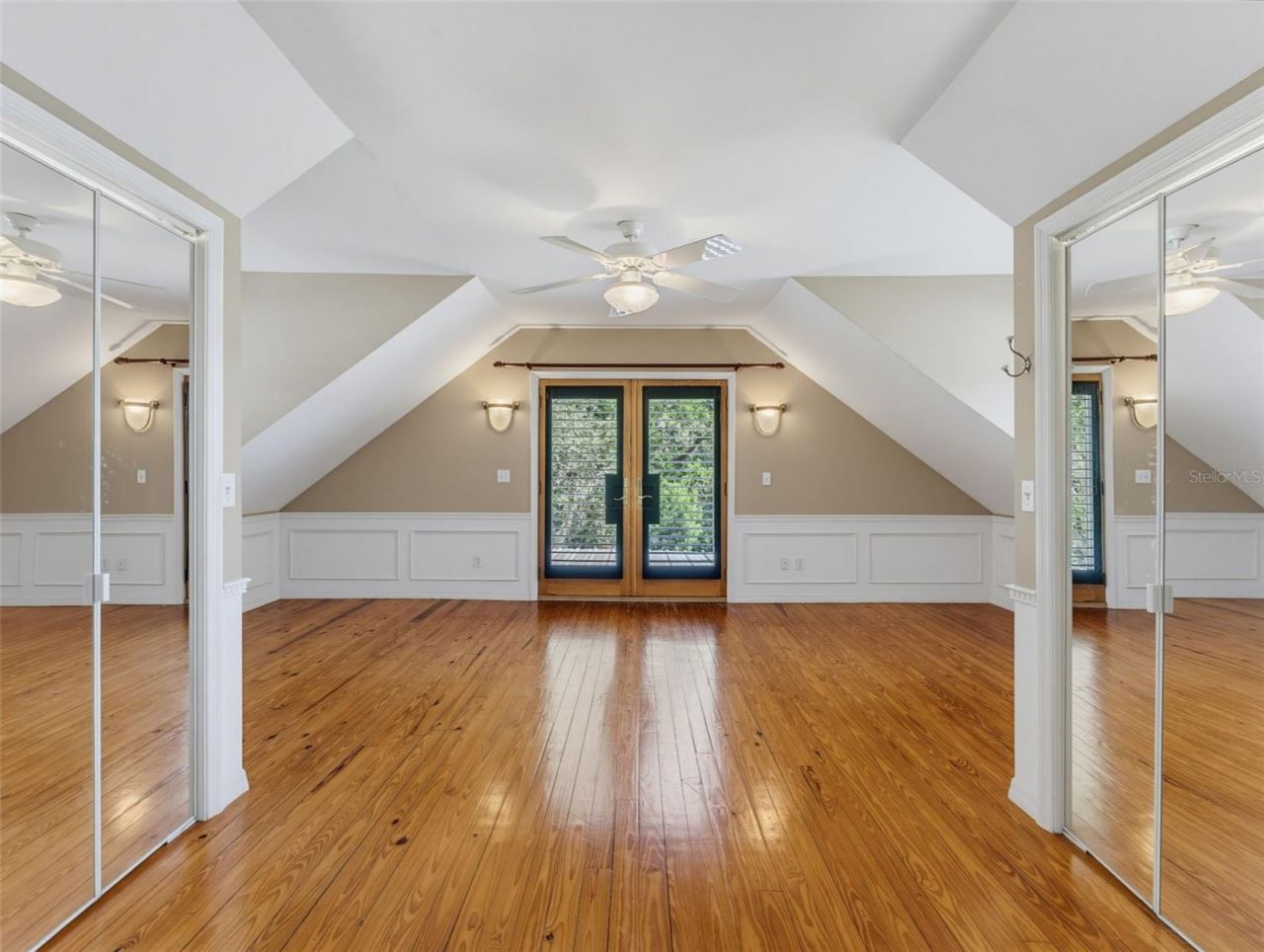 5415 Riverside Drive , Yankeetown, FL 34498 Photo