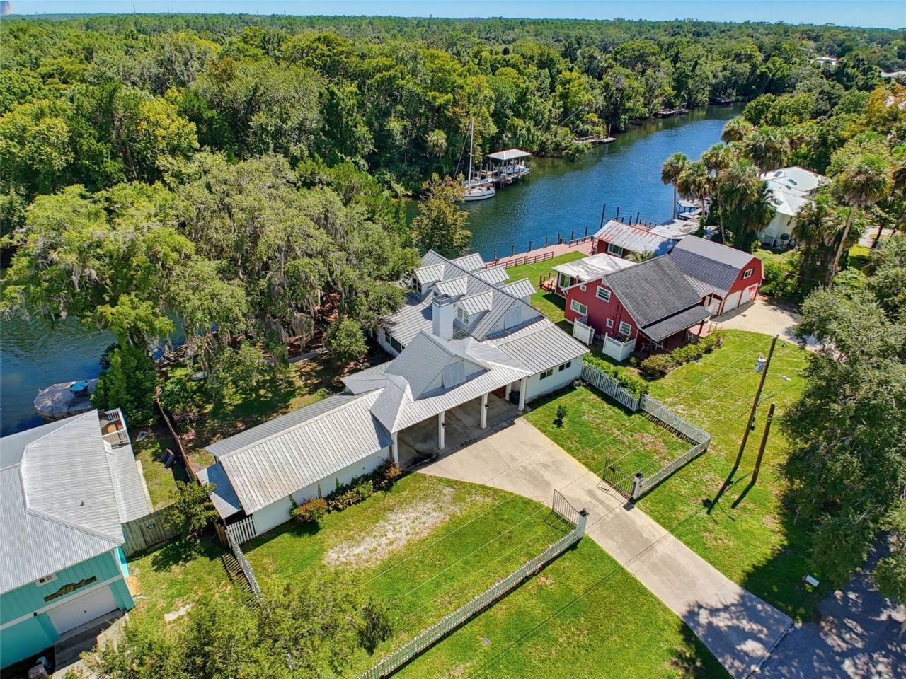 5415 Riverside Drive, Yankeetown, FL 34498 Photo